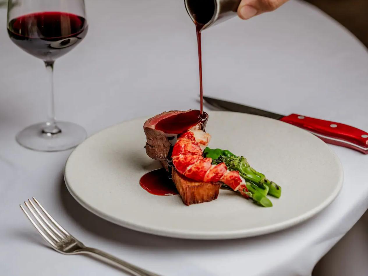 Meal at The Montagu Kitchen, Hyatt Regency London – The Churchill’s restaurant.